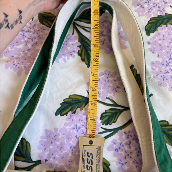 Source Unknown Green & Cream Canvas Tote with Pineapple Logo - Picture 6 of 12